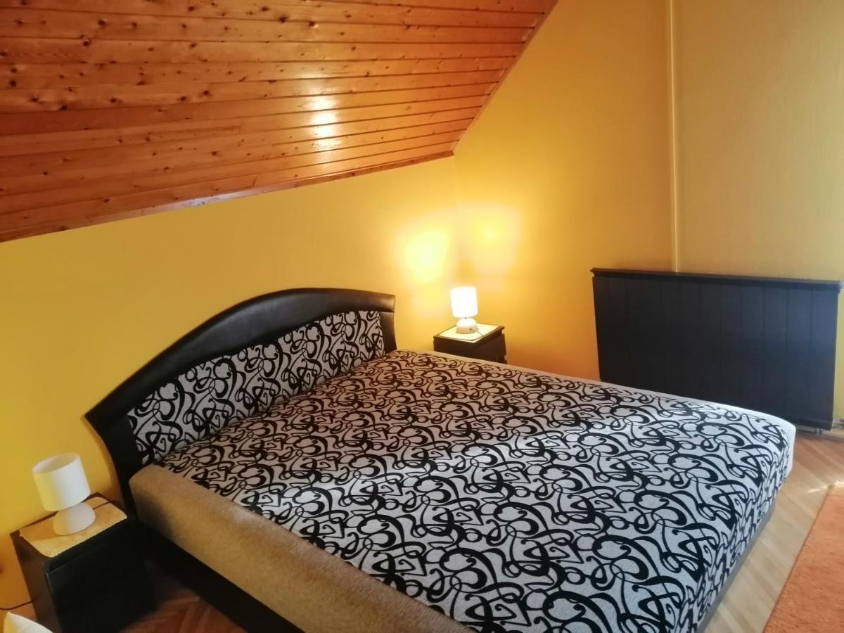 Susanna Vendeghaz Hotel Siófok Exterior foto